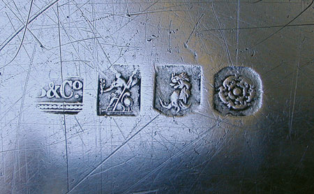 Similar pewter marks to those on SN3575